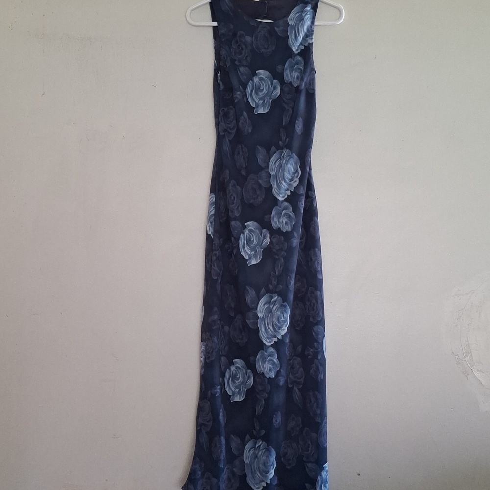 Sleeveless Navy Floral Maxi Dress with Blue Rose Print